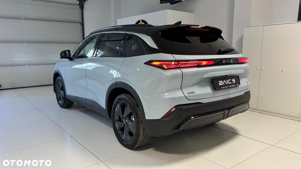 BAIC 5 Beijing 1.5T Comfort DCT - 7