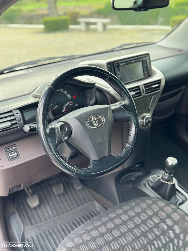 Toyota iQ 1.0 VVT-i 2 NAVI+Bluetooth - 8
