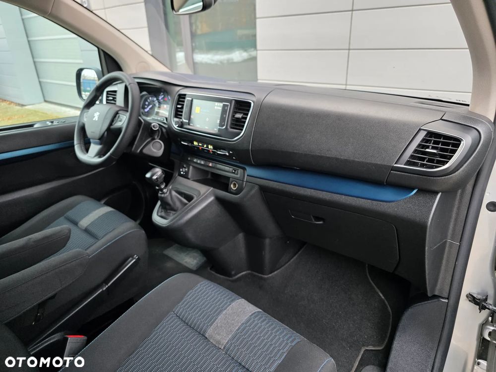 Peugeot Traveller L2 2.0 Allure - 27