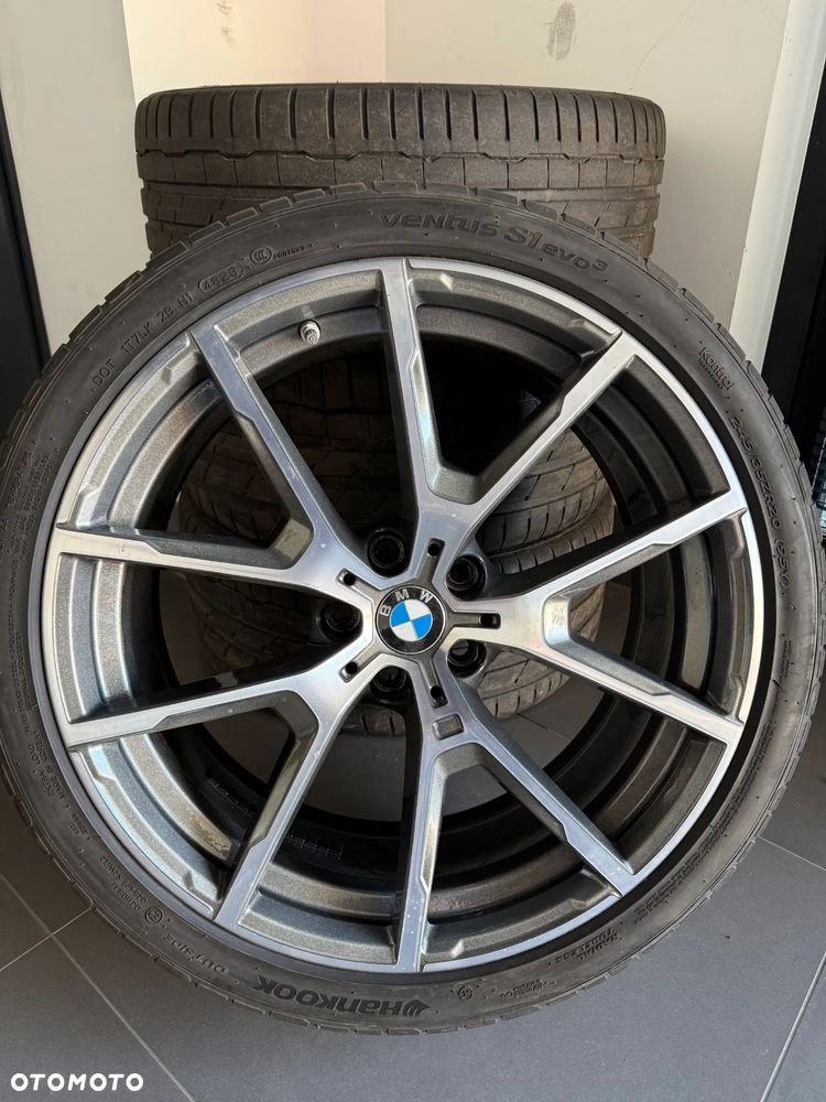 BMW Seria 8 - 11