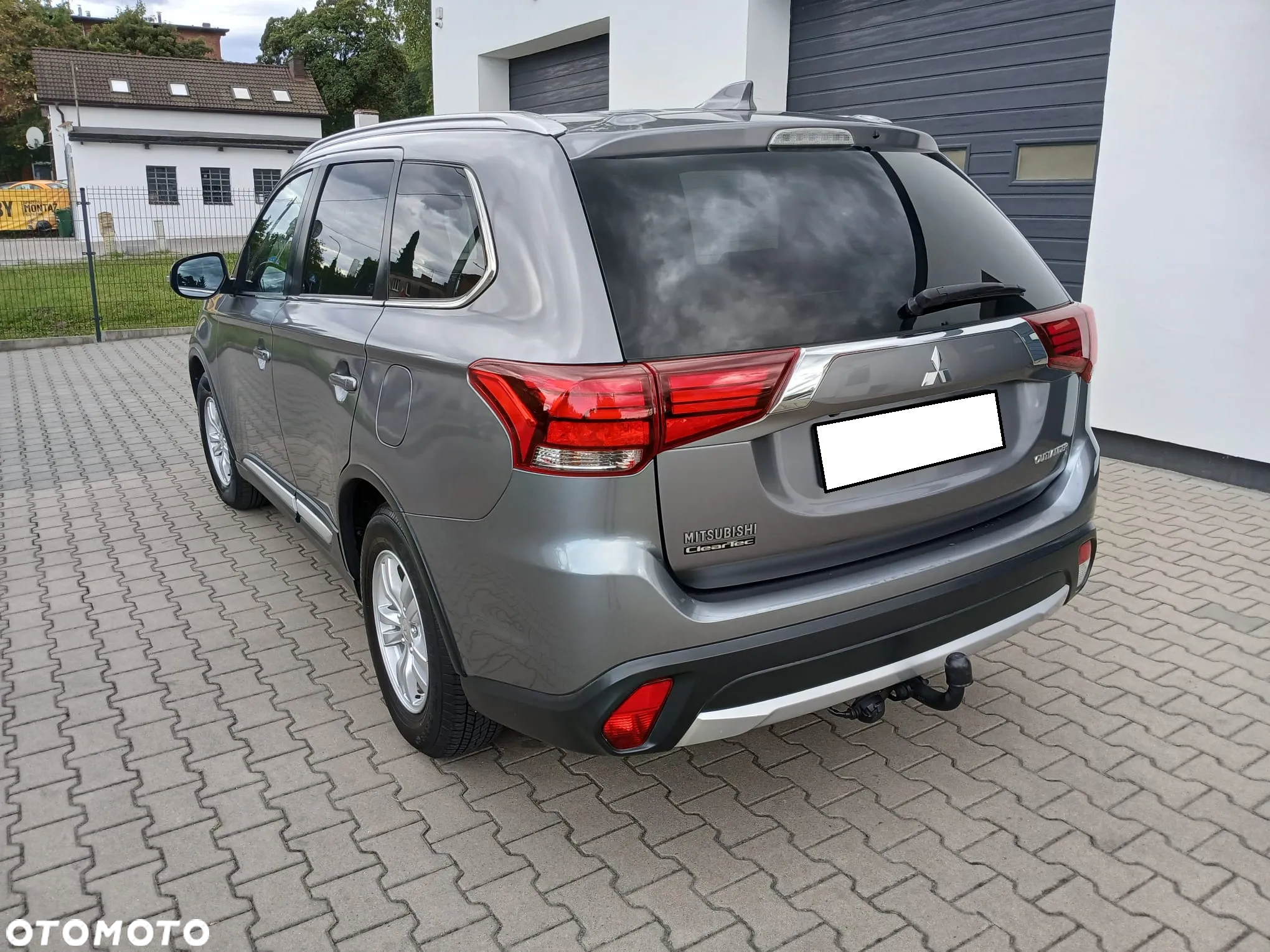 Mitsubishi Outlander 2.0 2WD Diamant - 19