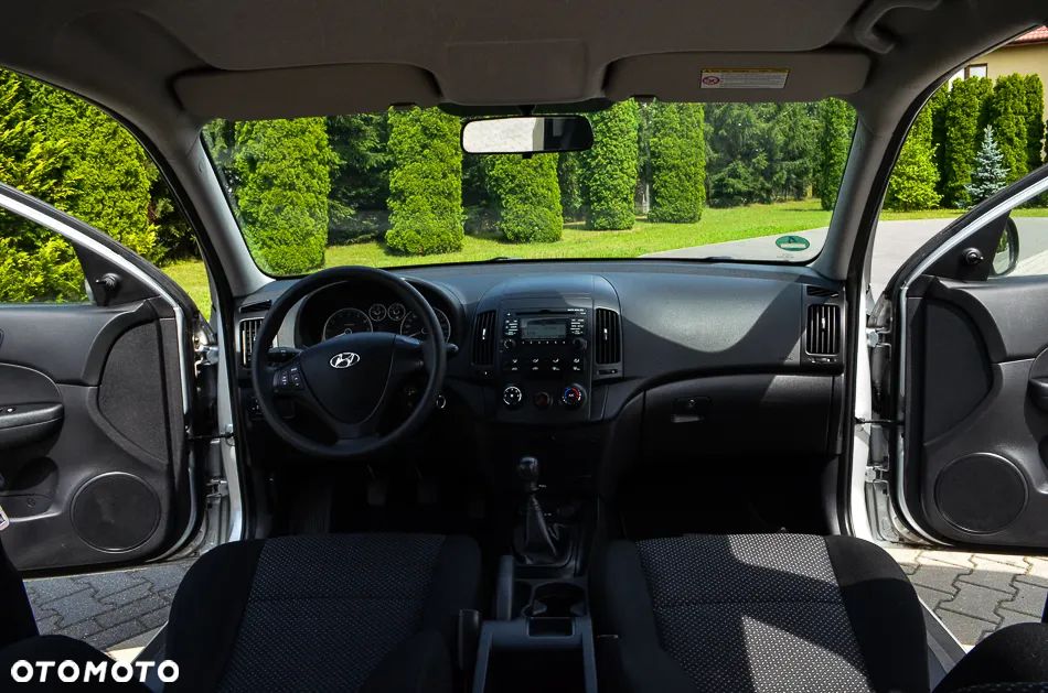 Hyundai i30 1.4 Comfort EU5 - 33