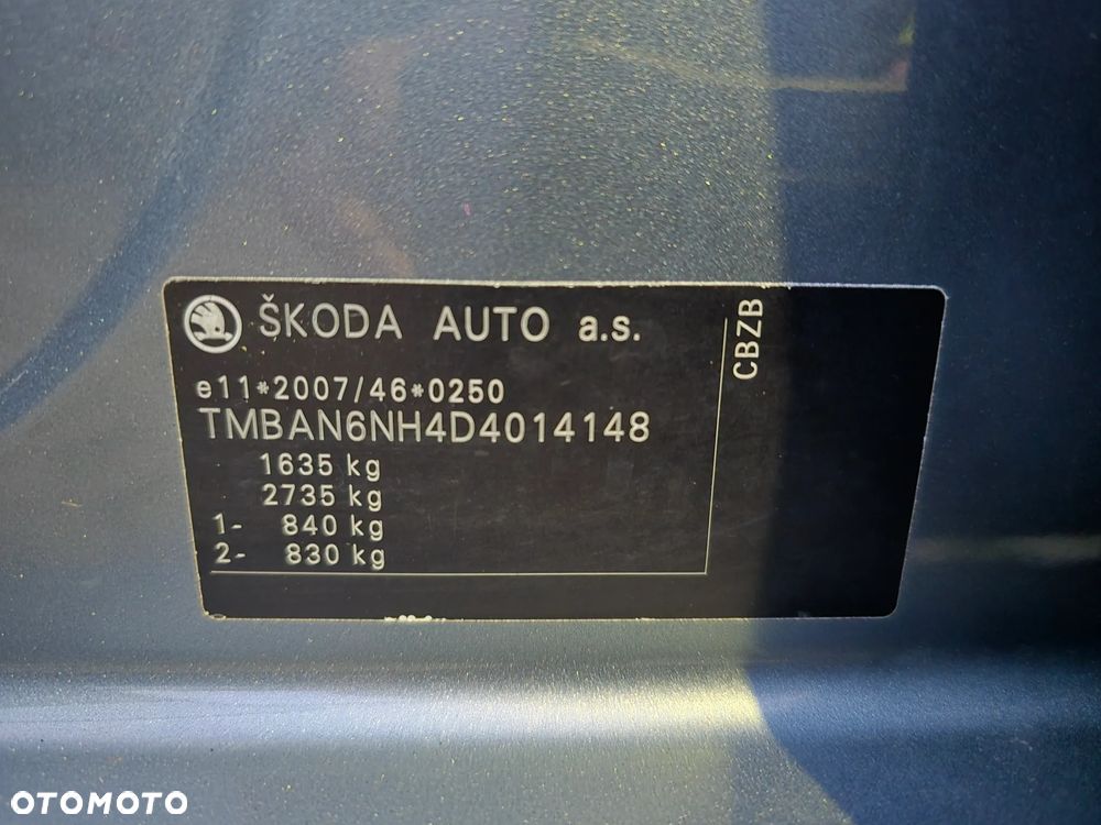 Skoda RAPID 1.2 TSI Elegance - 22