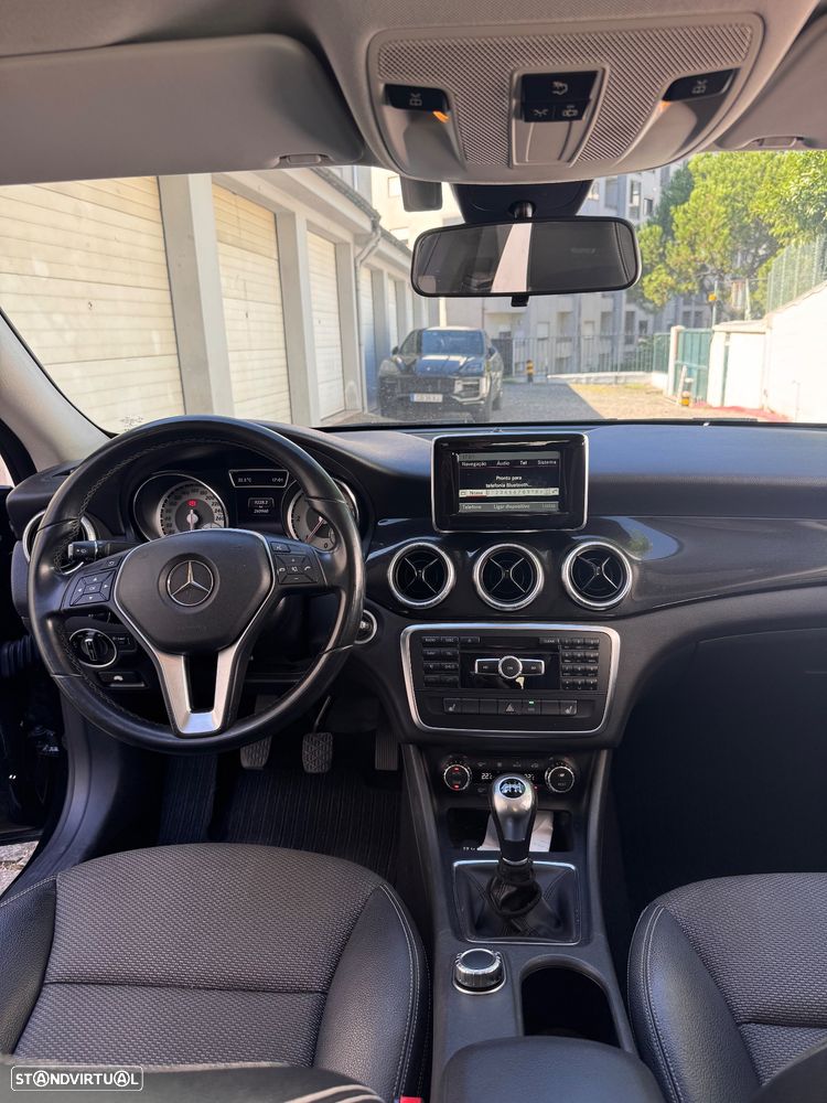Mercedes-Benz CLA 180 (CDI) d AMG Line - 11