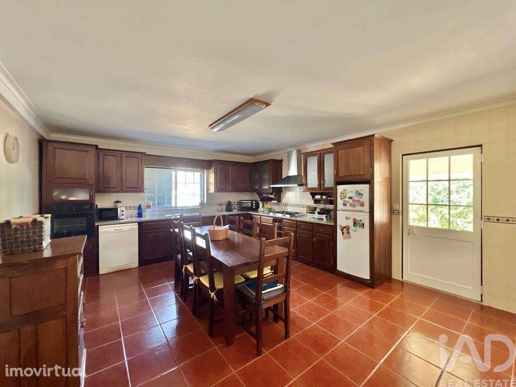 Casa / Villa T4 em Vouzela e Paços de Vilharigues de 260,00 m2 - Grande imagem: 2/30