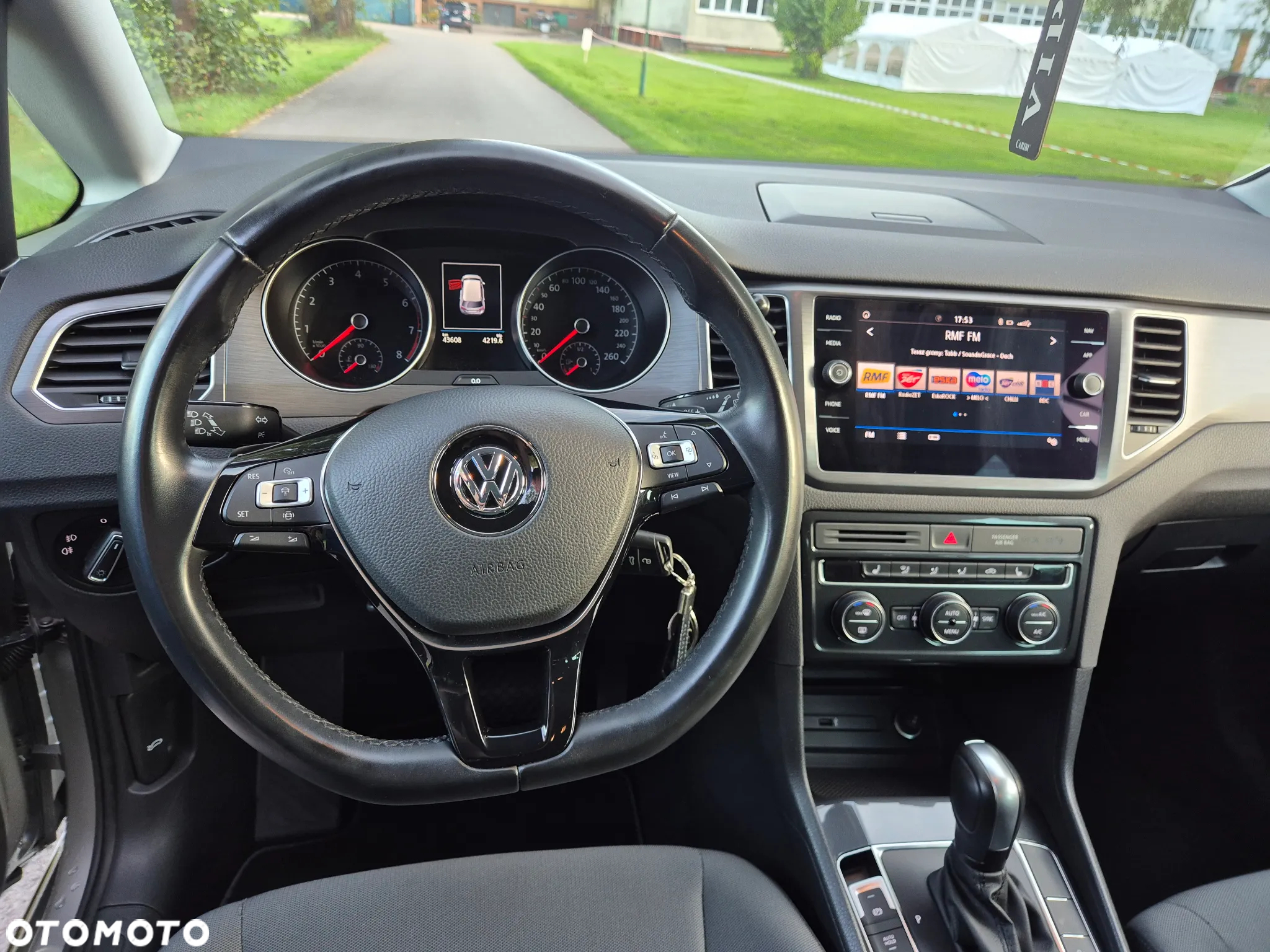 Volkswagen Golf Sportsvan 1.5 TSI ACT DSG Comfortline - 22