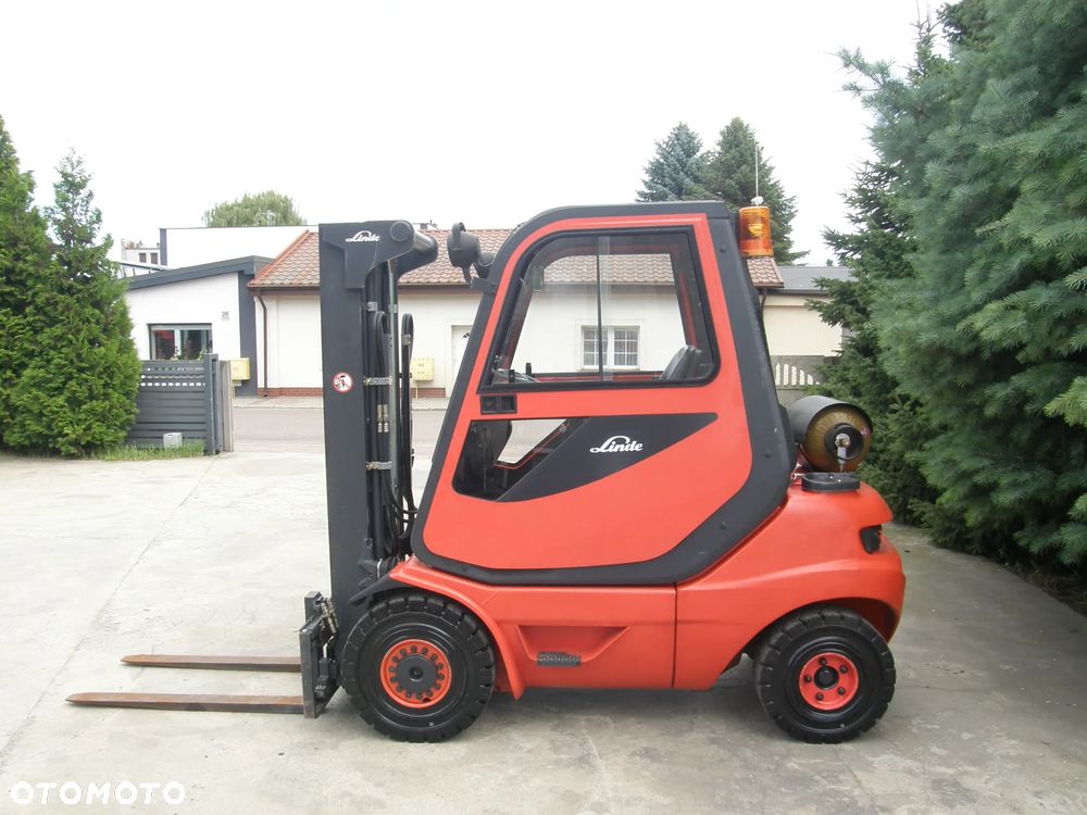 Linde H25T-03 2002rok wolny skok przesuw sprowadzony - 13