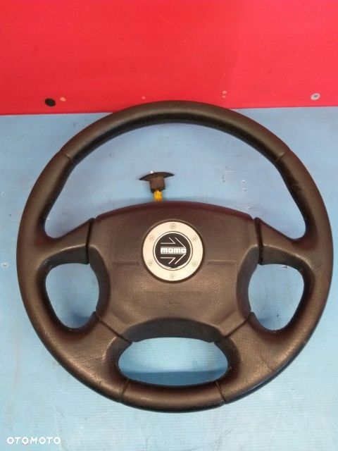 Subaru Impreza Kierownica Momo - 1