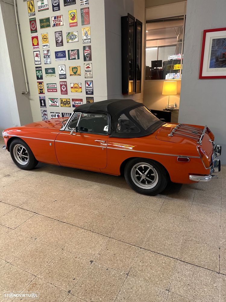 MG MGB - 6