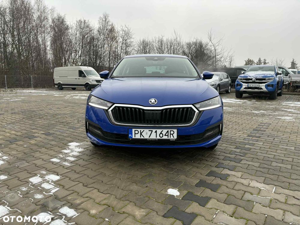 Skoda Octavia 2.0 TDI Ambition DSG - 1