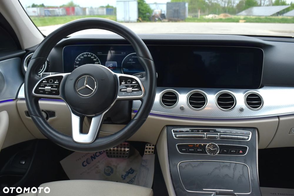 Mercedes-Benz Klasa E 220 d 4-Matic Avantgarde - 15