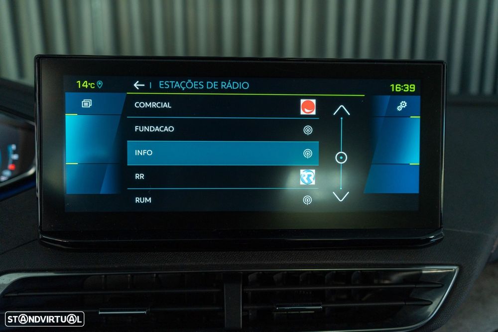 Peugeot 3008 1.6 Hybrid GT Pack e-EAT8 - 19