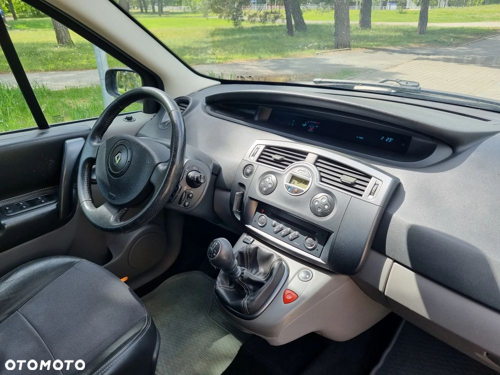 Renault Scenic 2.0 16V Expression - 14