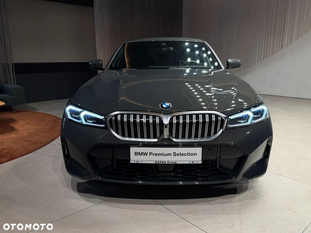 BMW Seria 3 320d xDrive M Sport sport - 3