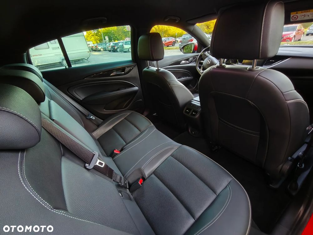 Opel Insignia 2.0 T 4x4 Exclusive S&S - 18