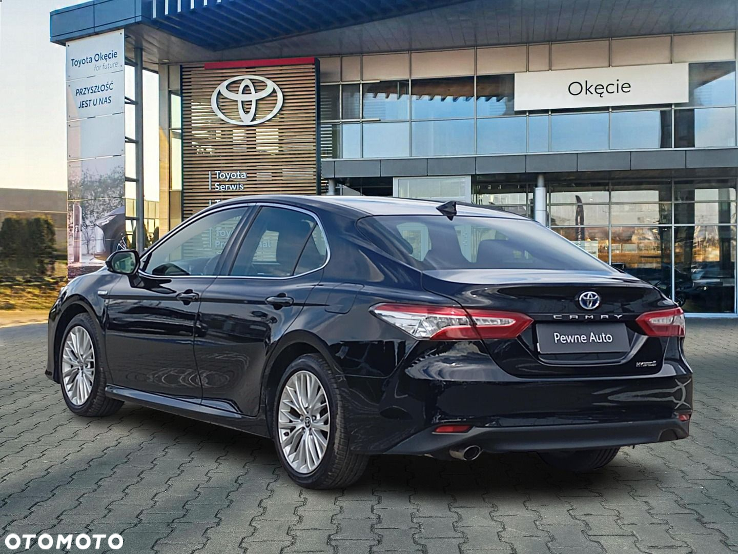 Toyota Camry 2.5 Hybrid Executive CVT - 8