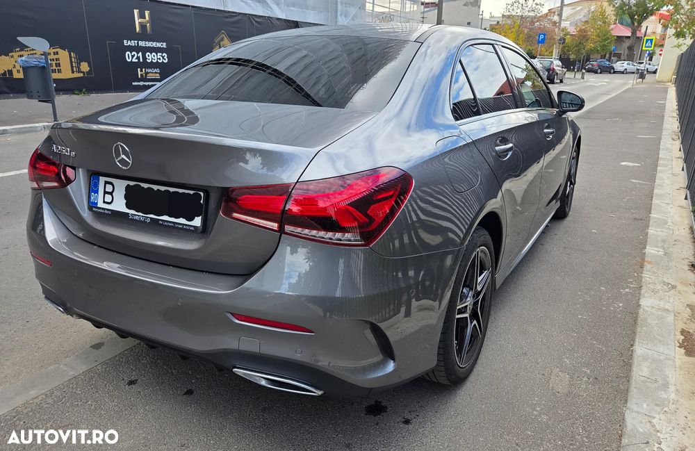 Mercedes-Benz A - 12