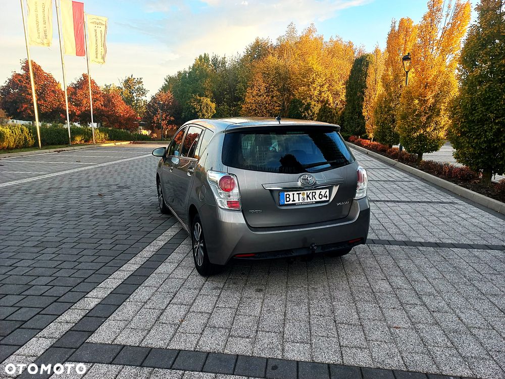 Toyota Verso - 7
