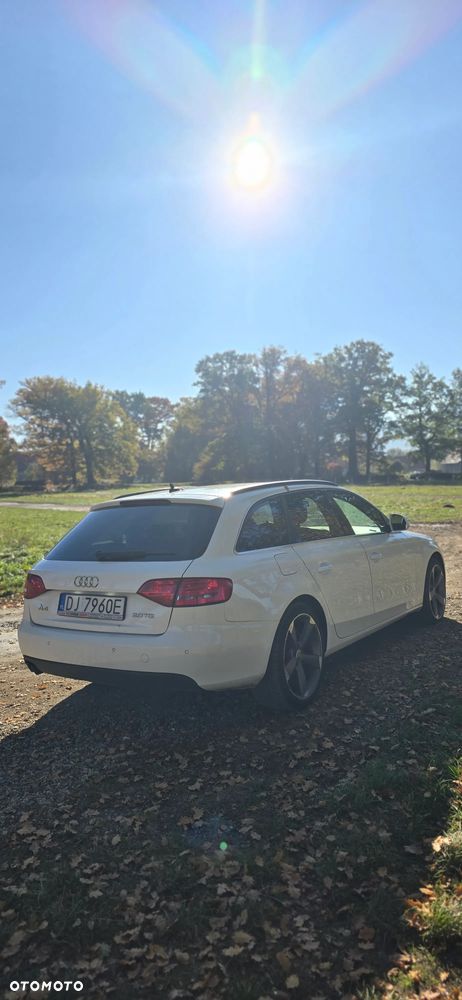 Audi A4 - 4