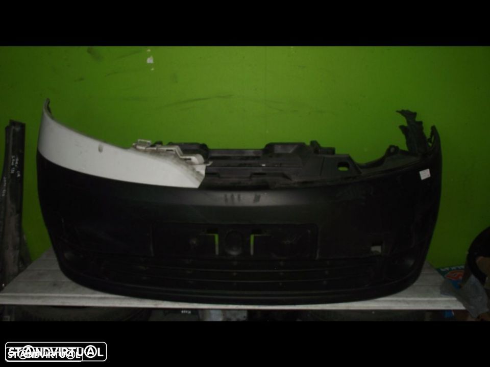 Para Choques da Frente Nissan NV200 - 2010 / 2016 - 1