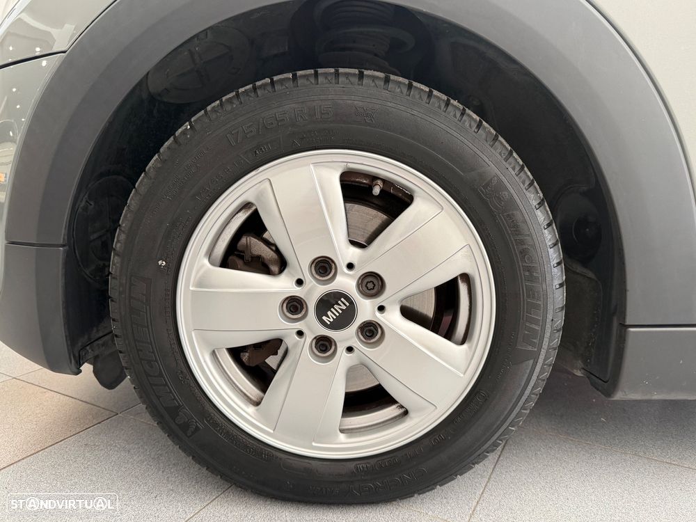 MINI 5 Portas Cooper D - 13