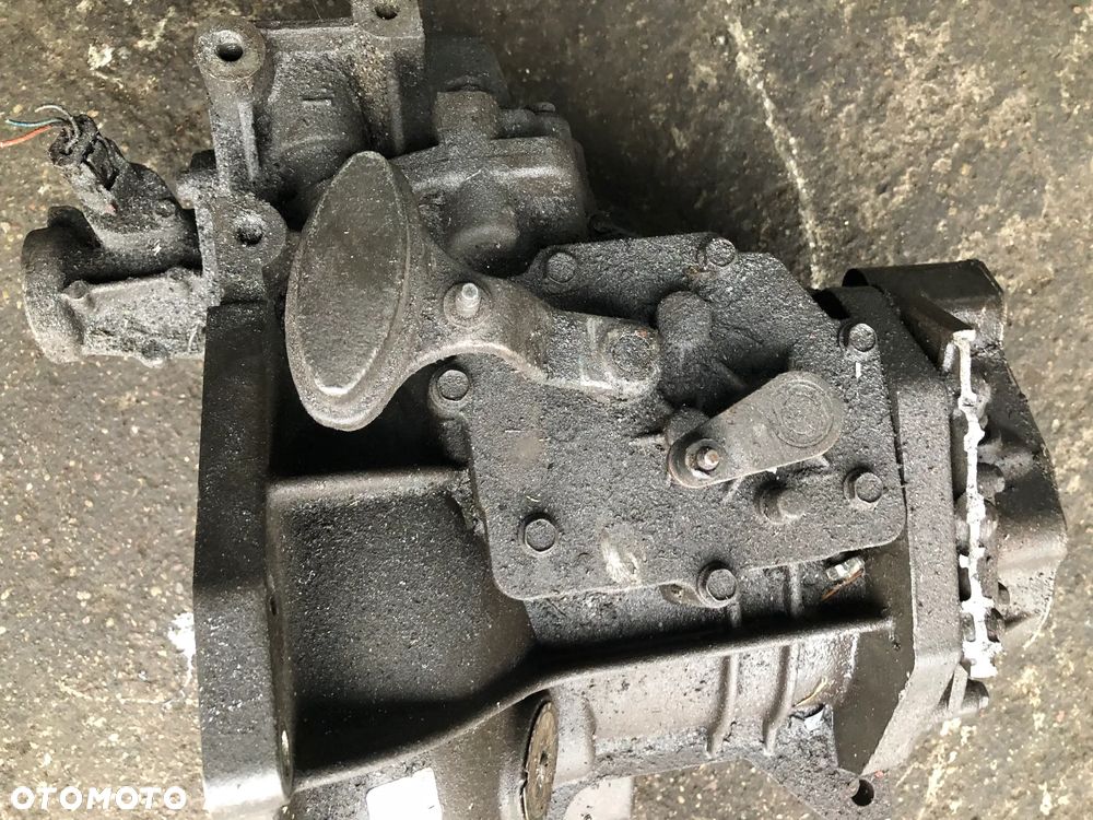 skrzynia biegów chrysler 2.5 crdi ttu p05086552ad - 7