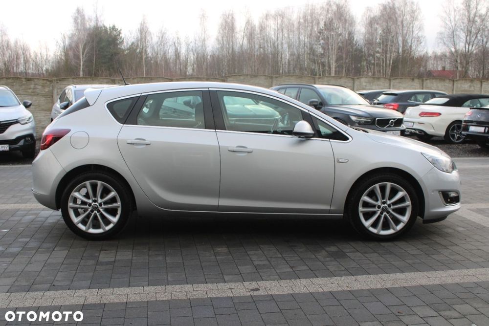 Opel Astra - 10