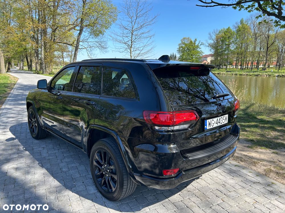 Jeep Grand Cherokee - 2