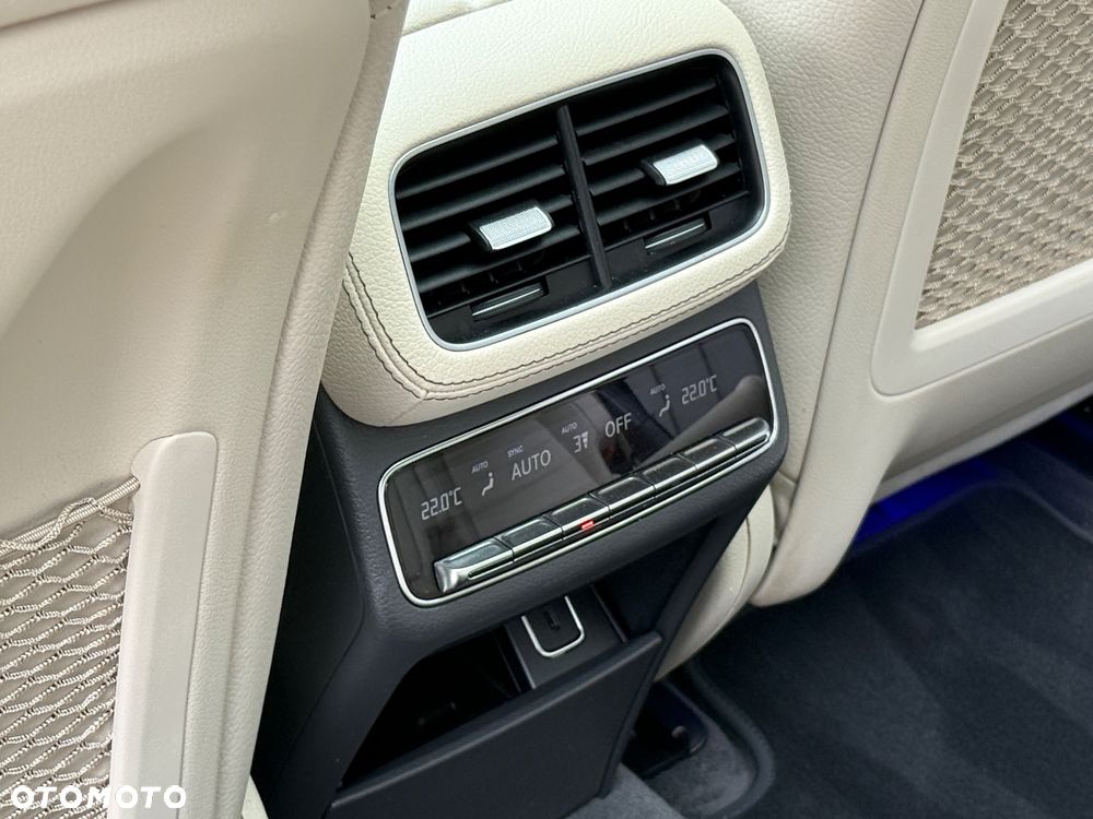 Mercedes-Benz GLS - 15