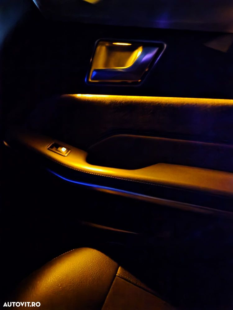Mercedes-Benz E - 12