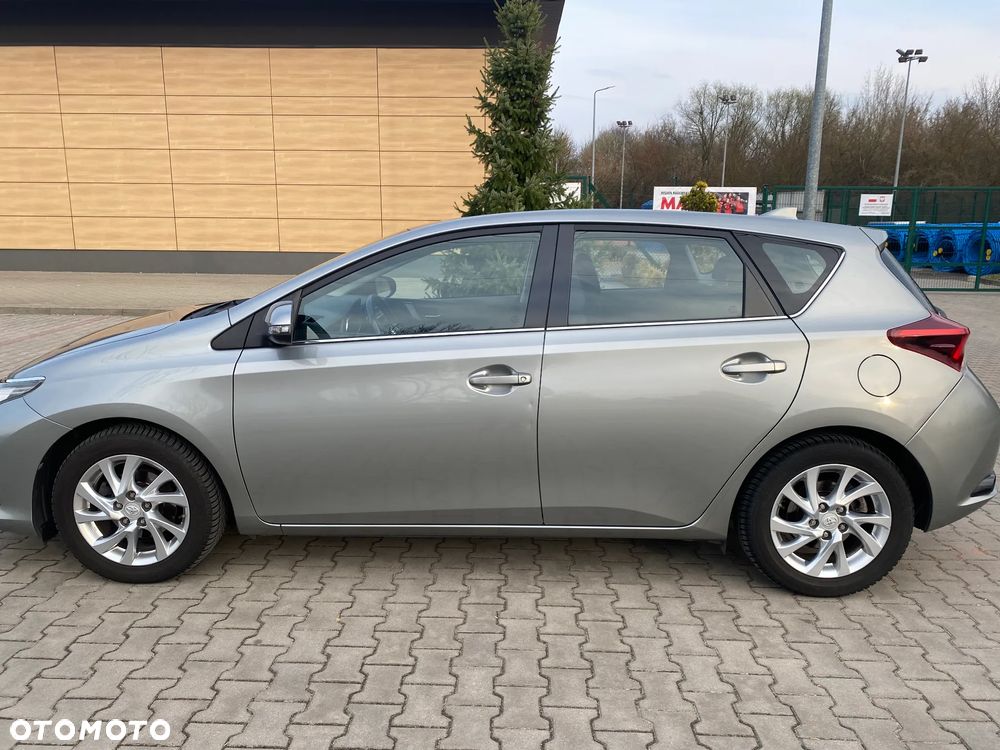 Toyota Auris 1.33 VVT-i Active - 2