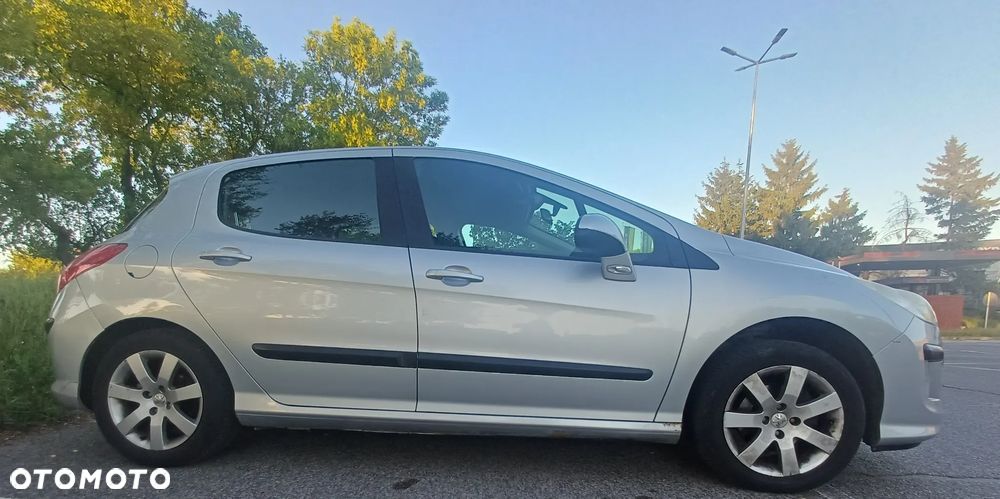Peugeot 308 - 4