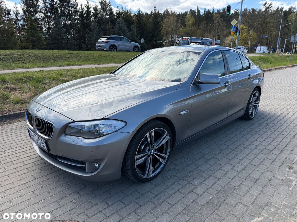 BMW Seria 5 523i - 13