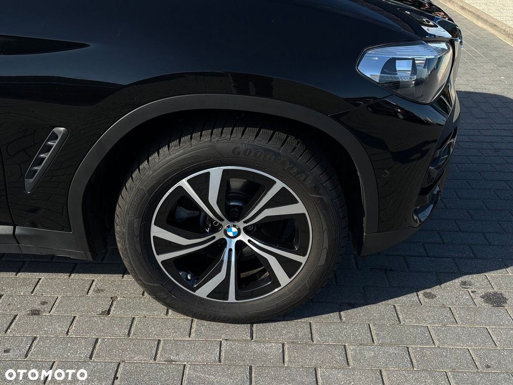 BMW X3 xDrive20i - 26