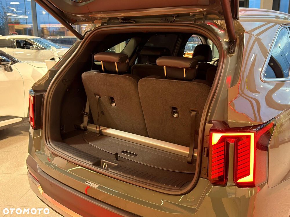Kia Sorento - 8
