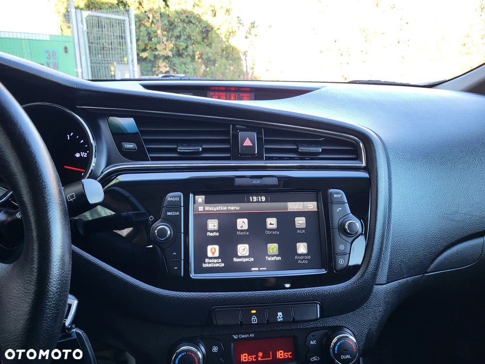 Kia Ceed 1.4 L Business Line Plus - 23