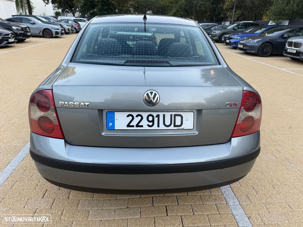 VW Passat 1.9 TDi Confortline 6V - 5