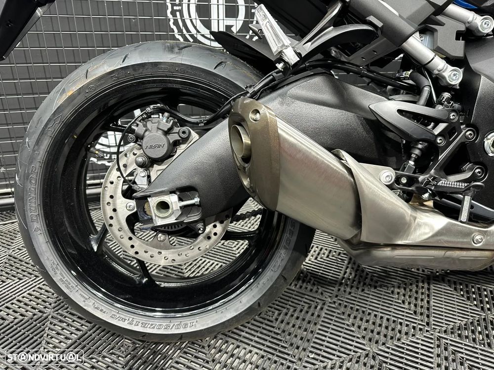 Suzuki GSX S 1000 - 6