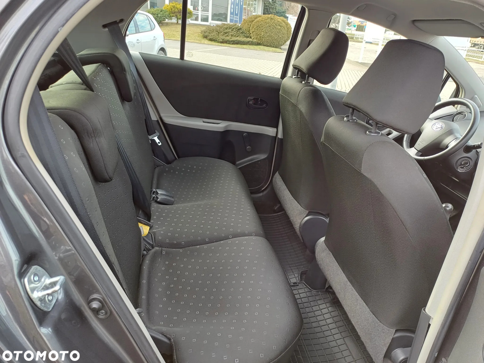 Toyota Yaris 1.3 Luna A/C - 17