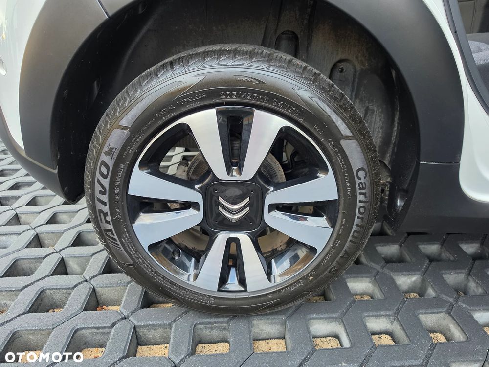 Citroën C3 1.2 PureTech Shine S&S - 36