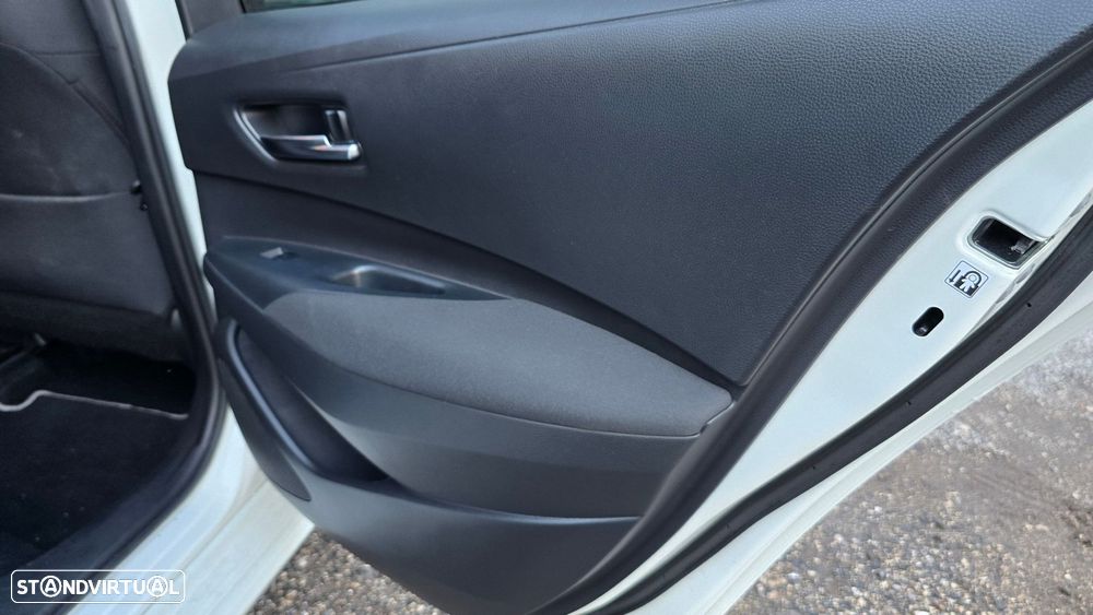 Toyota Corolla SD 1.8 Hybrid Comfort - 43