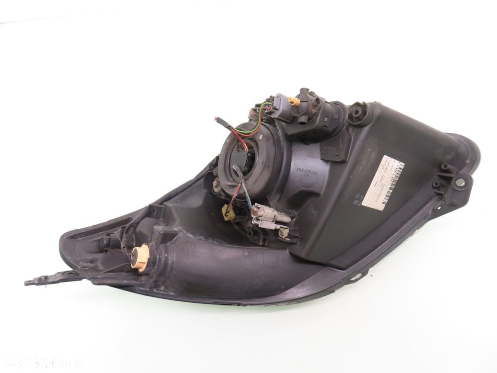 LAMPA PRAWA PRZEDNIA SUZUKI SWIFT III - 2