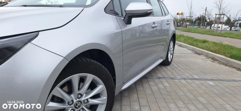 Toyota Corolla 1.8 Hybrid GPF Comfort - 16