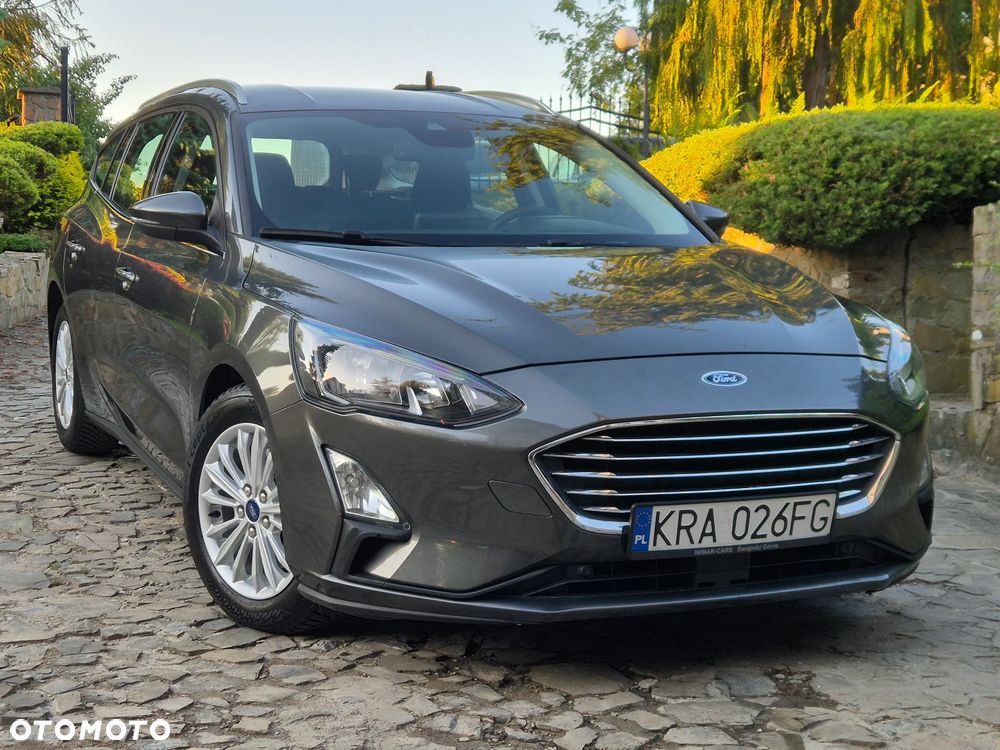 Ford Focus 1.5 EcoBlue Start-Stopp-System TITANIUM DESIGN - 16