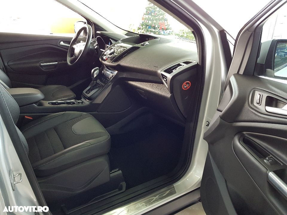 Ford Kuga 2.0 TDCi 4WD Powershift Titanium - 11