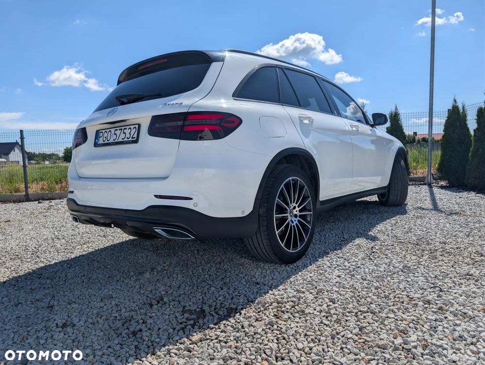 Mercedes-Benz GLC - 11