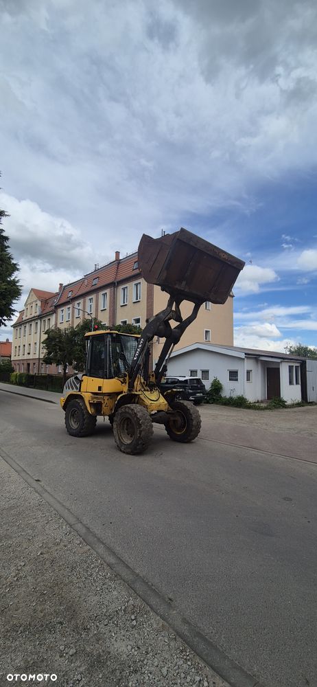 Volvo L30B - 1