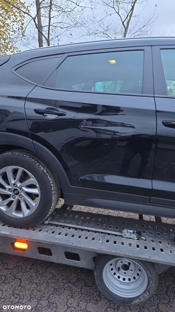 Hyundai Tucson 1.6 GDI BlueDrive Style 2WD - 5