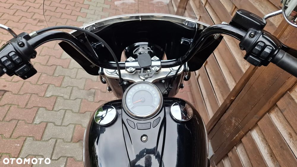 Harley-Davidson Softail Heritage Classic - 19