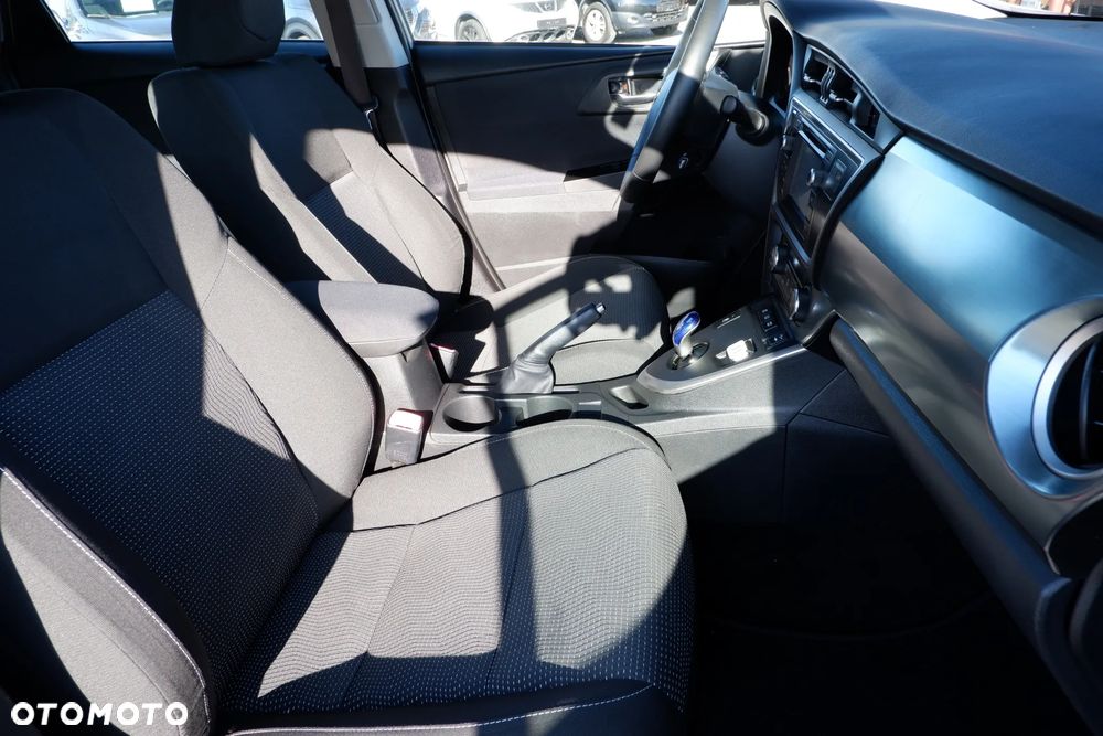 Toyota Auris 1.8 HSD Luna - 9